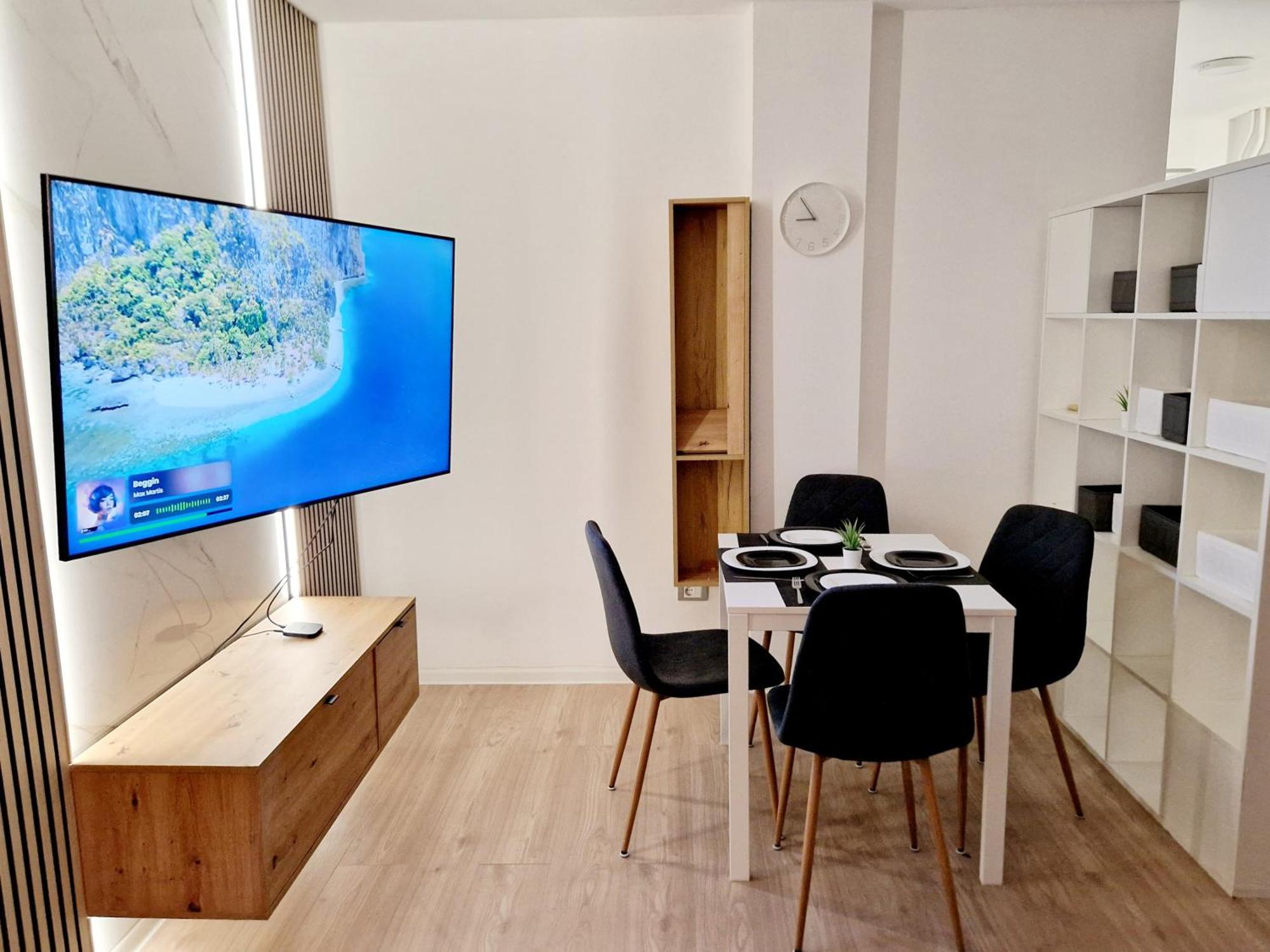 Cosy Novi Sad Loft, Self Check-In Apartment Luaran gambar